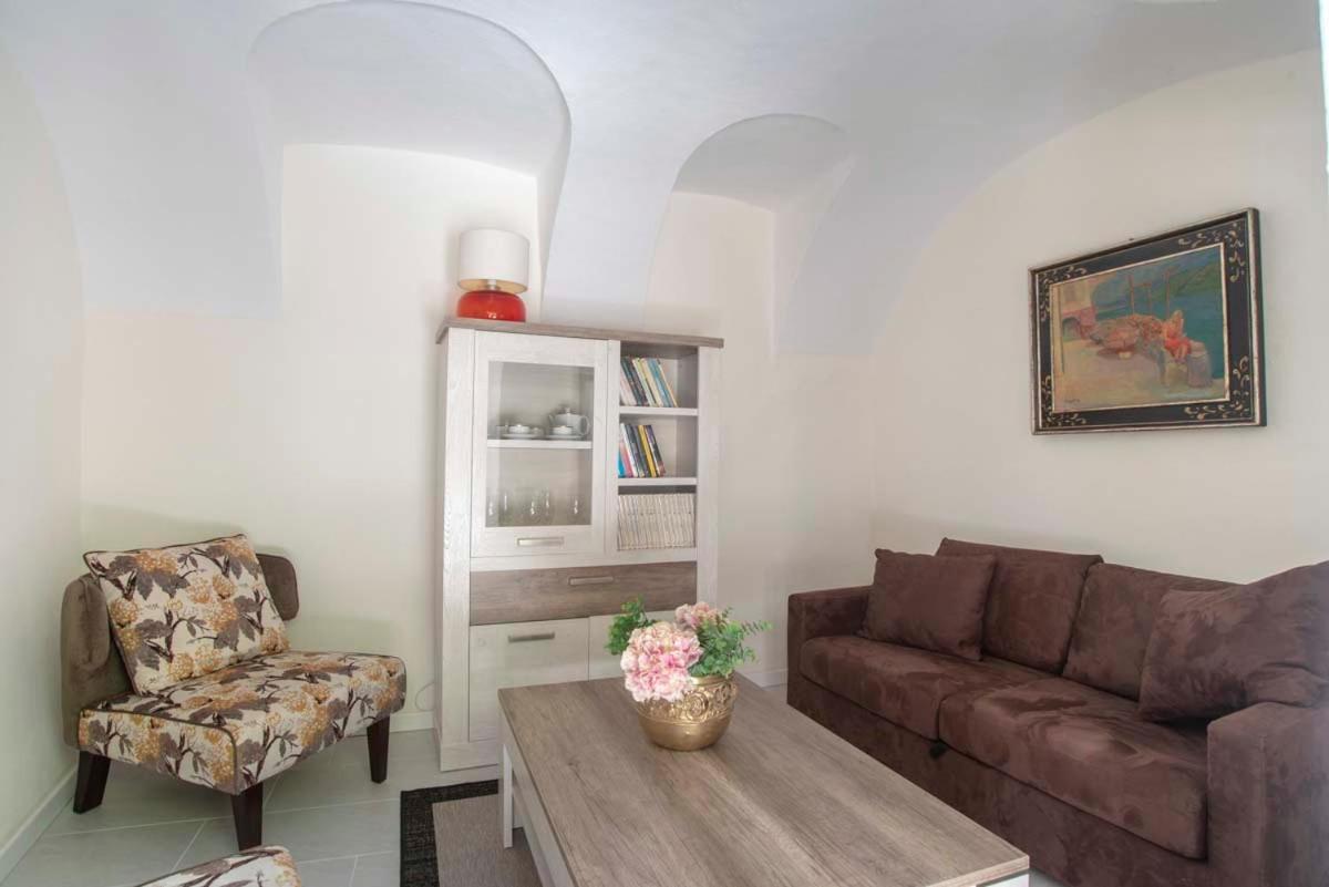 Casa Mia Villa Castelveccana Luaran gambar
